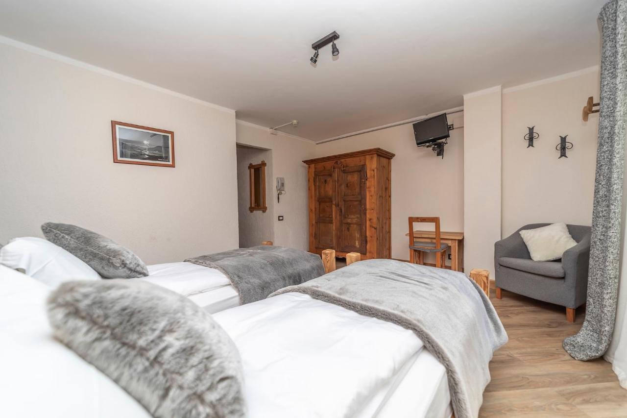 Hotel Stella Alpina ウルクス エクステリア 写真
